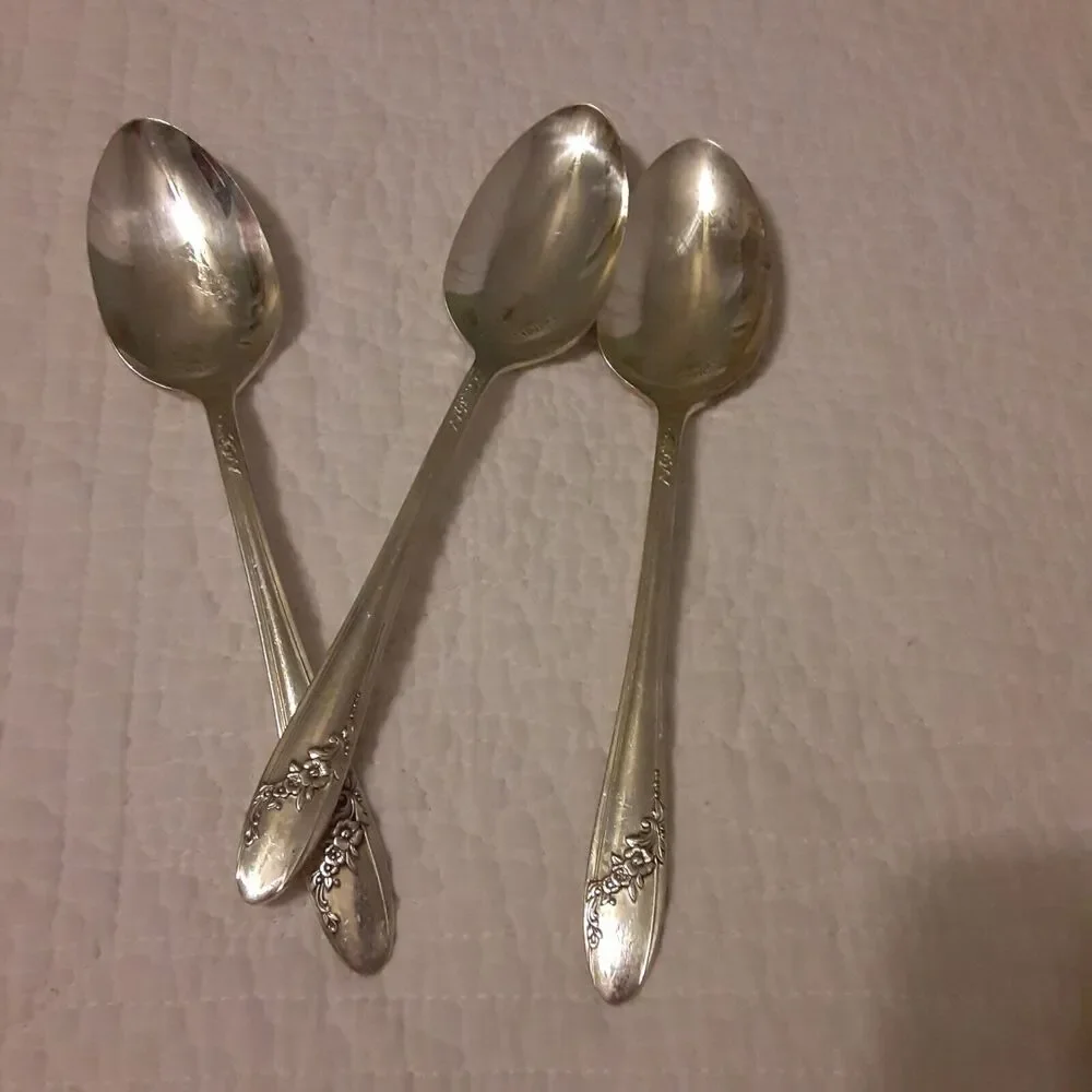 Vintage Oneida Community Tudor Plate Serving Spoons X3 Holidays